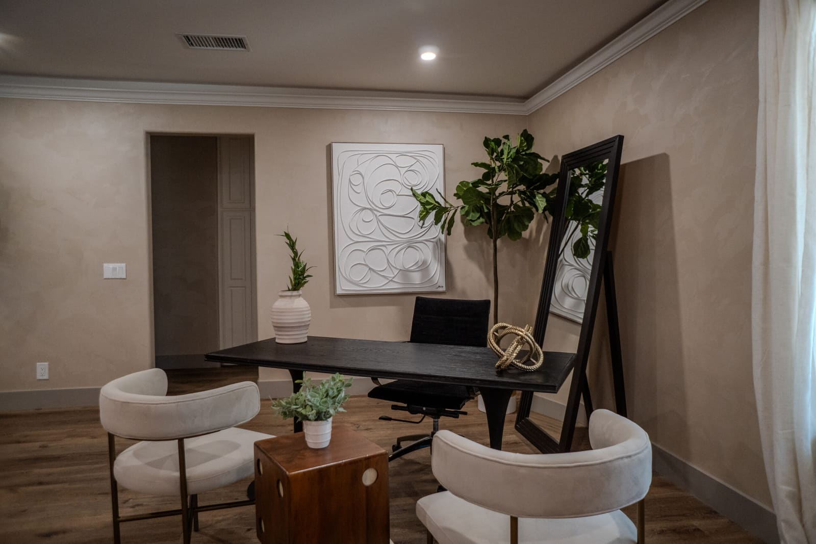 Gallery 8